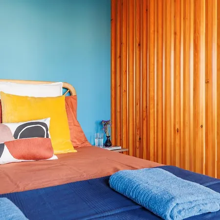 A Pop Of Color By Lovelystay Apartment *